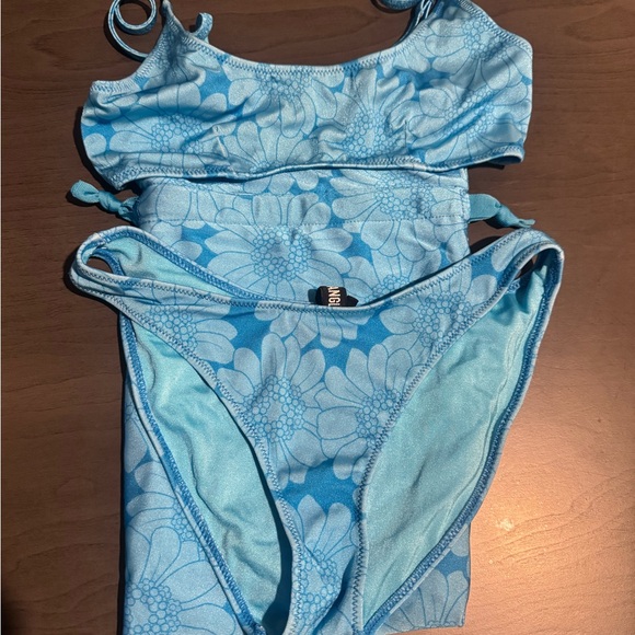 Triangl Floral Bikini - Picture 1 of 6
